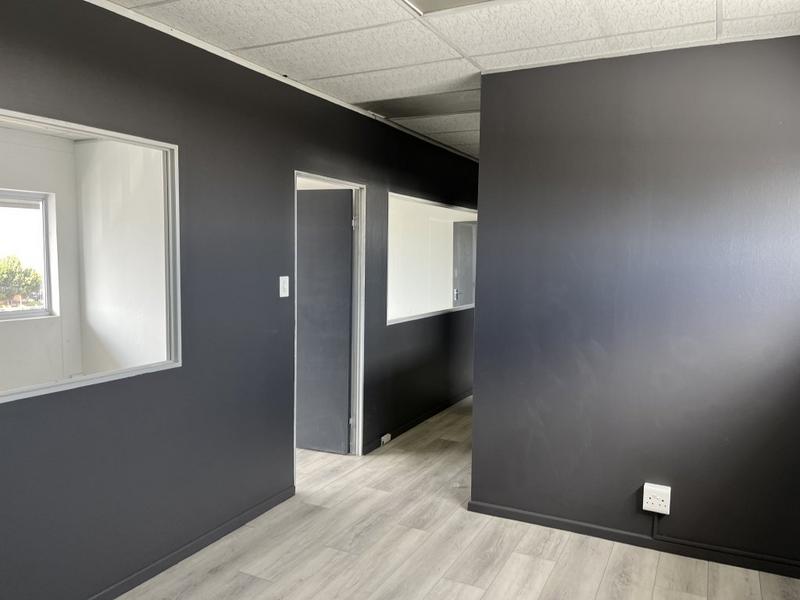 To Let Commercial Property for Rent in Montague Gardens Western Cape